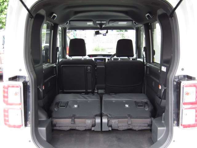 Toyota Pixis Mega 2016-01 7852-8