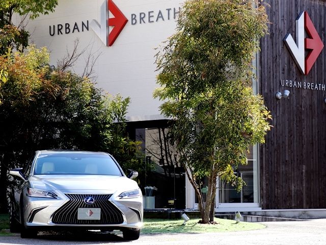 Lexus ES 2018-12 653-5
