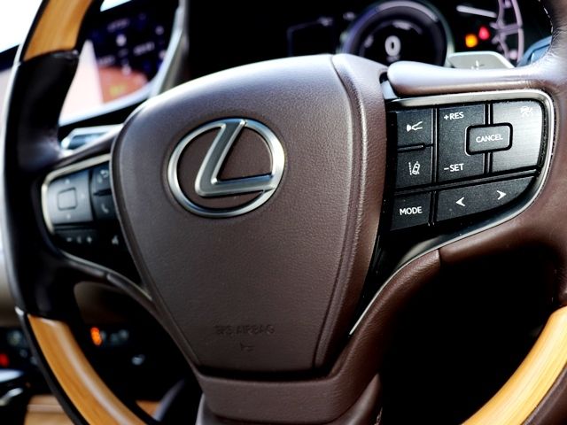 Lexus ES 2018-12 653-15