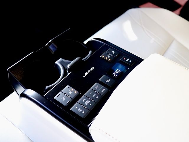 Lexus ES 2018-12 653-25