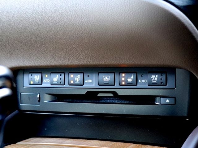 Lexus ES 2018-12 653-21