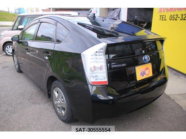 Toyota PRIUS 2011-10 242704-19