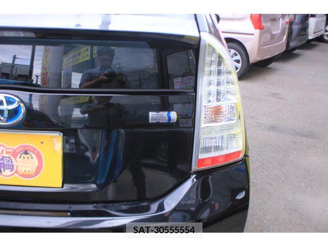Toyota PRIUS 2011-10 242704-18