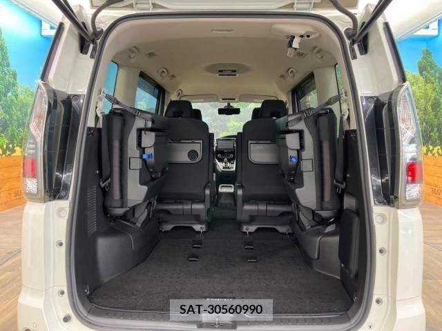 Nissan SERENA 2018-08 324973-10
