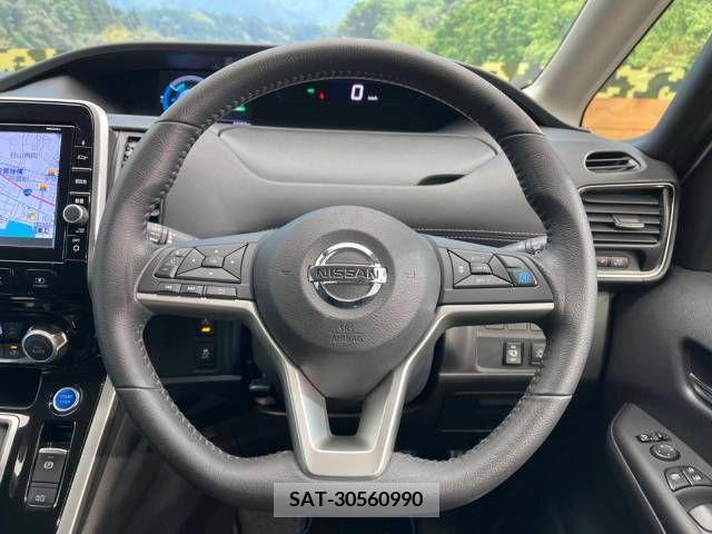 Nissan SERENA 2018-08 324973-11