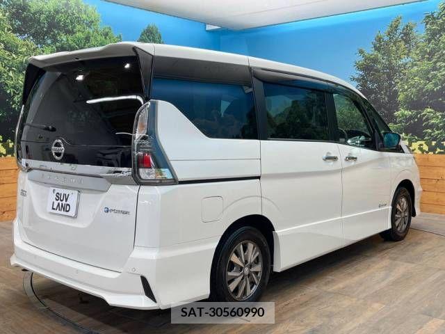 Nissan SERENA 2018-08 324973-17