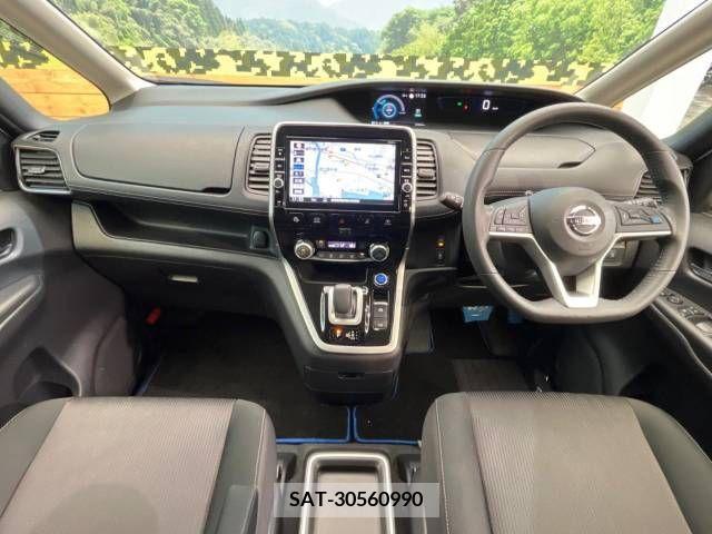 Nissan SERENA 2018-08 324973-1