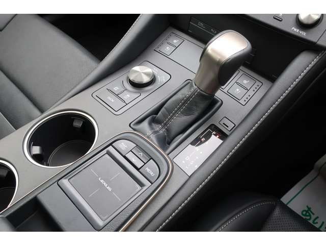 Lexus RC 2015-04 10564-9