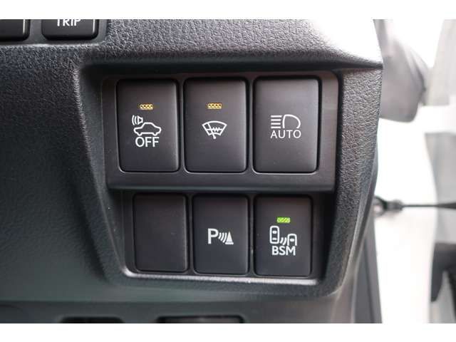 Lexus RC 2015-04 10564-3
