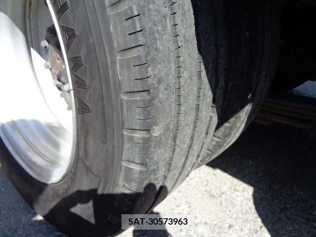 Isuzu ELF TRUCK 2015-08 334132-15