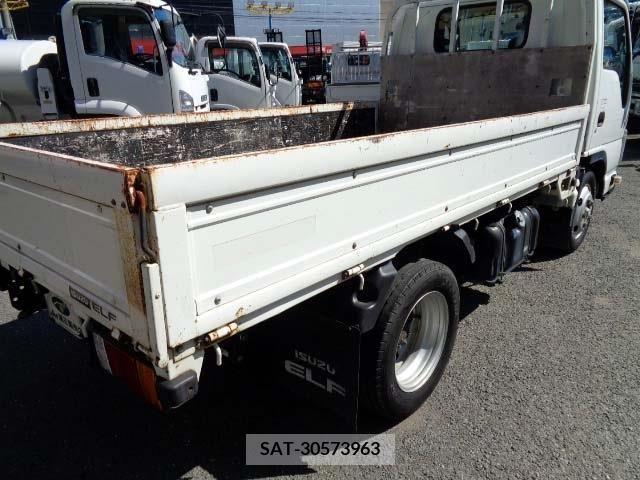 Isuzu ELF TRUCK 2015-08 334132-19