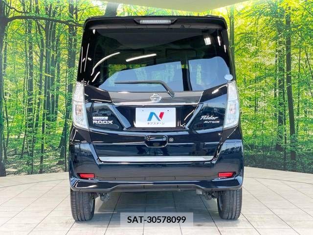 Nissan ROOX 2014-05 323728-15