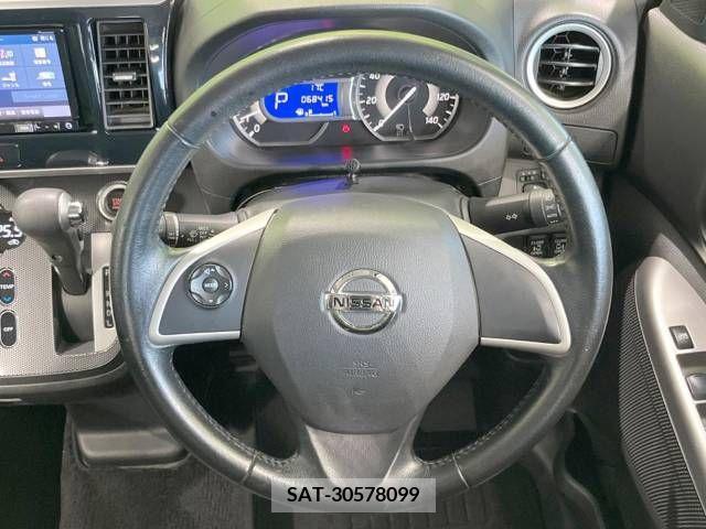 Nissan ROOX 2014-05 323728-11