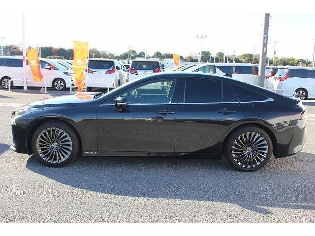 Toyota Mirai 2021-02 181575-6