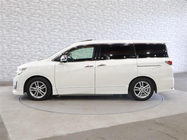 Nissan ELGRAND 2012-01 11875-9