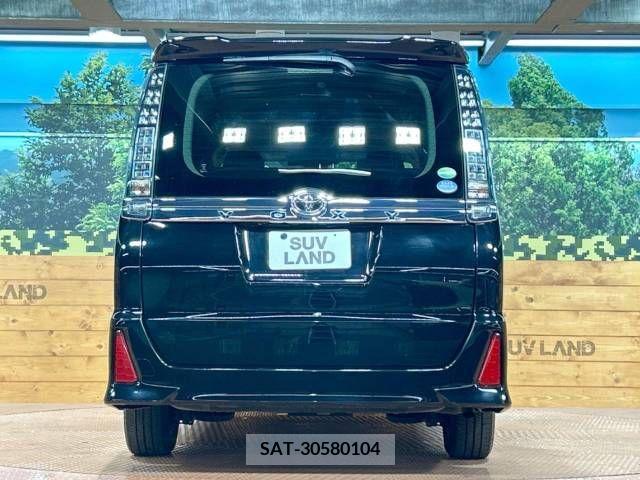 Toyota VOXY 2017-05 288859-15