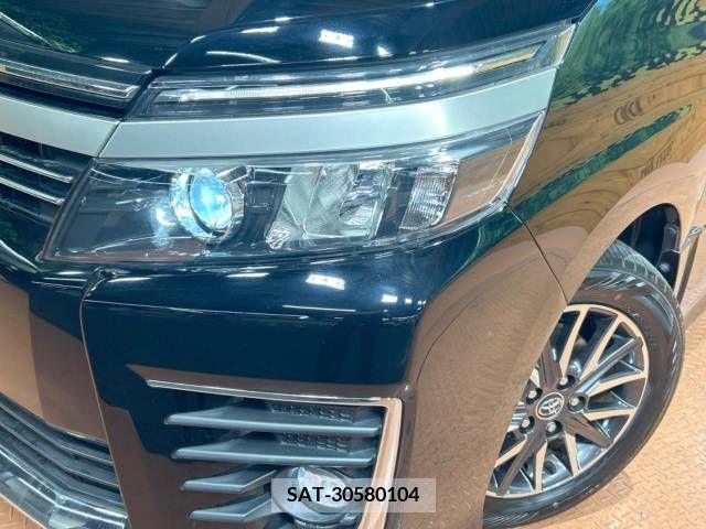 Toyota VOXY 2017-05 288859-13