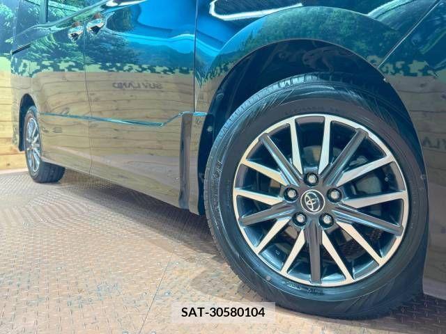 Toyota VOXY 2017-05 288859-12