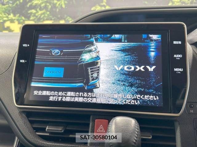Toyota VOXY 2017-05 288859-3