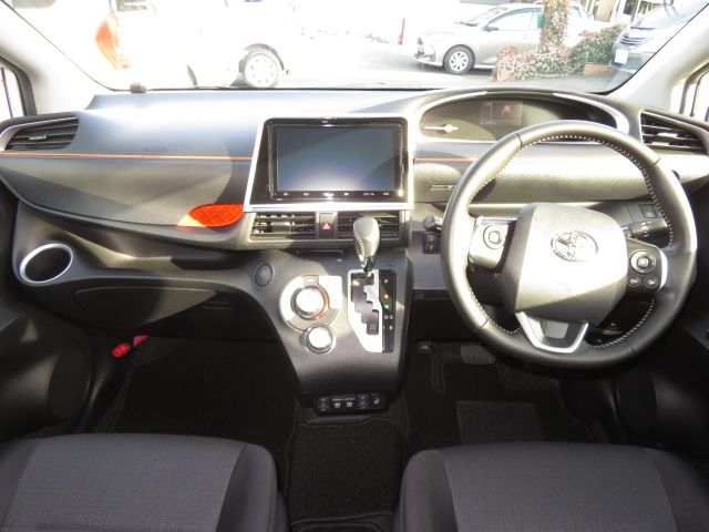 Toyota SIENTA 2021-04 191268-15