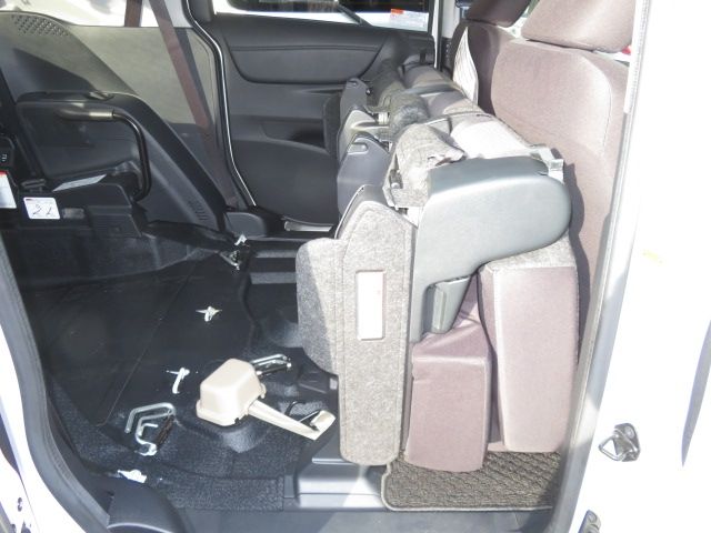 Toyota SIENTA 2021-04 191268-14
