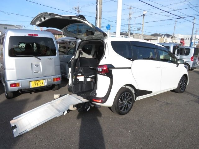 Toyota SIENTA 2021-04 191268-0