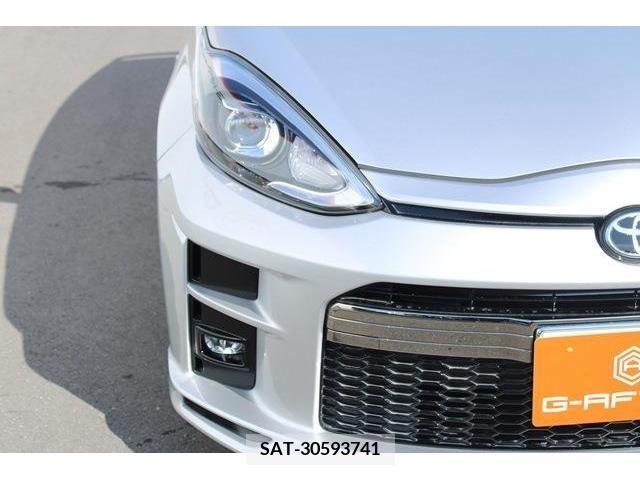 Toyota AQUA 2018-06 389340-10