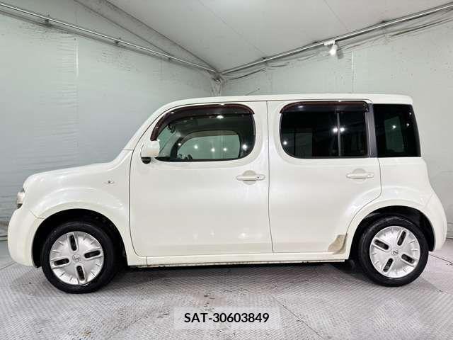 Nissan CUBE 2011-06 222114-11