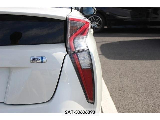 Toyota PRIUS 2016-06 209270-11