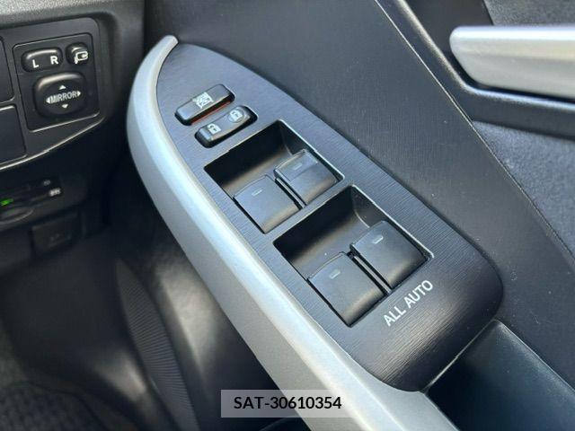 Toyota PRIUS 2013-03 366560-22