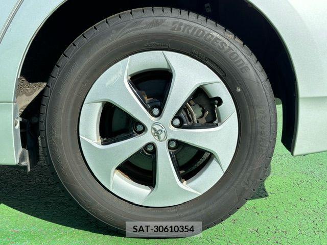 Toyota PRIUS 2013-03 366560-26