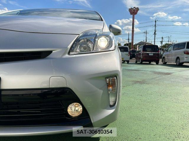 Toyota PRIUS 2013-03 366560-25