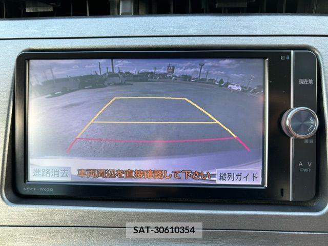 Toyota PRIUS 2013-03 366560-5