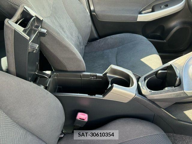 Toyota PRIUS 2013-03 366560-17