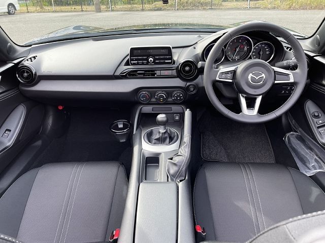 Mazda ROADSTER 2023-04 13750-1