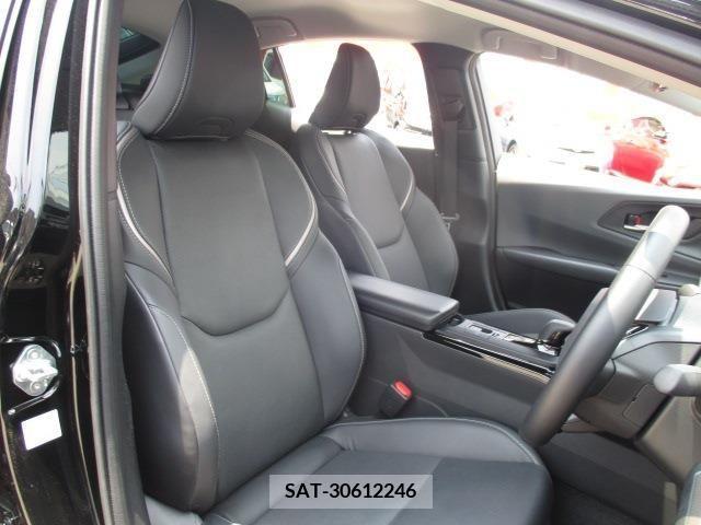 Toyota PRIUS 2023-10 384179-29