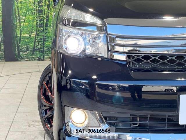 Toyota VOXY 2011-01 253026-14
