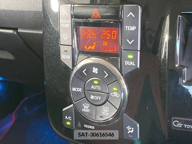 Toyota VOXY 2011-01 253026-7