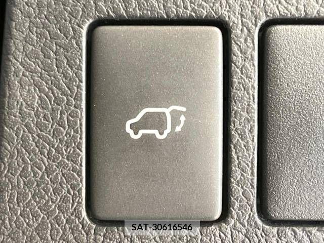 Toyota VOXY 2011-01 253026-5