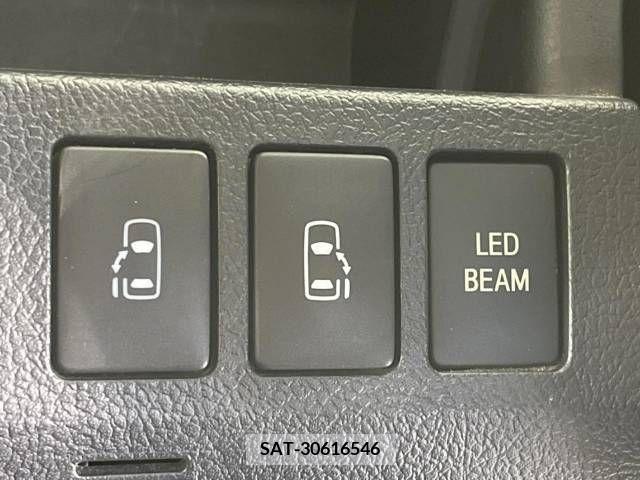 Toyota VOXY 2011-01 253026-2