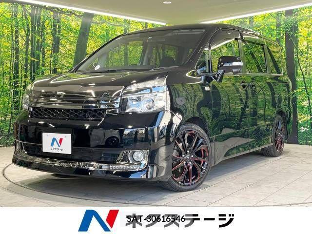 Toyota VOXY 2011-01 253026-0