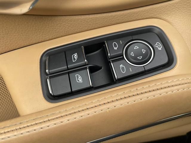 Porsche 911 2013-10 19973-16