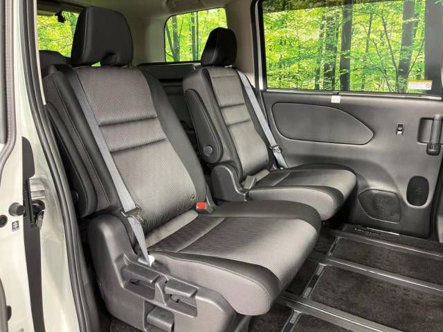 Nissan SERENA 2021-05 186330-9