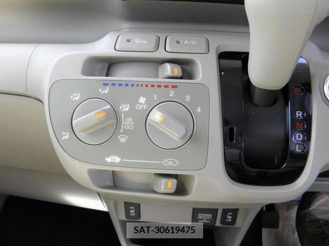 Honda N BOX 2017-10 377483-10