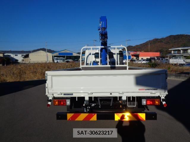 Hino DUTRO 2024-02 249103-5