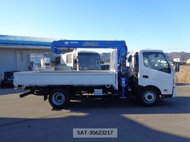 Hino DUTRO 2024-02 249103-3