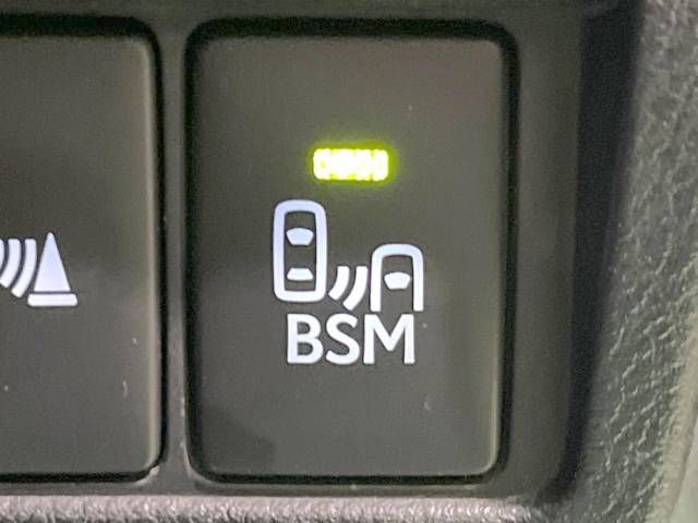Lexus IS 2017-03 25353-6