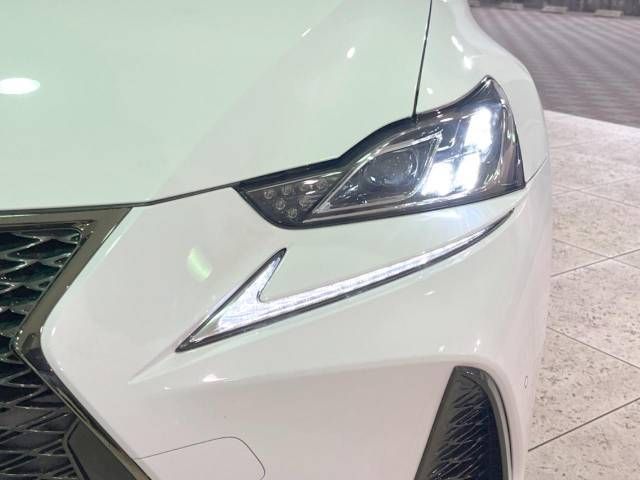 Lexus IS 2017-03 25353-13