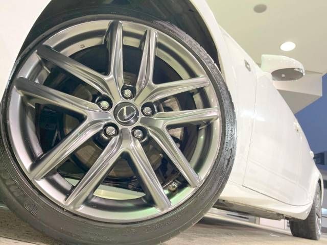 Lexus IS 2017-03 25353-14