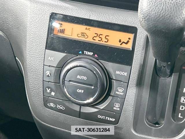 Suzuki SPACIA 2013-06 384468-3